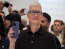 Apple CEO Tim Cook Conveyed Concerns About App Store Curbs to Japan PM: Report Apple CEO Tim Cook Conveyed Concerns About App Store Curbs to Japan PM: Report