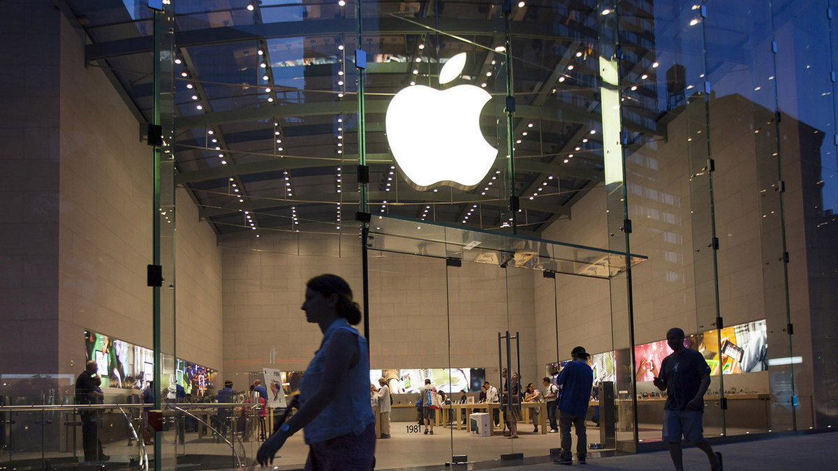 Apple Sued for $1 Billion by Teenager for Falsely Accusing Him of Theft