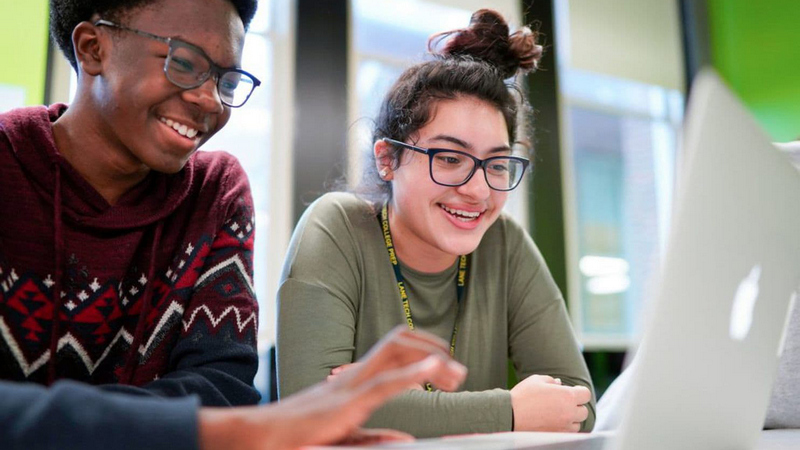 Apple's Fighting to Regain Its Position in America's Classrooms