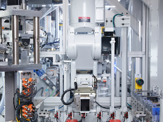 Apple Pushes Recycling of iPhone With &quot;Daisy&quot; Robot