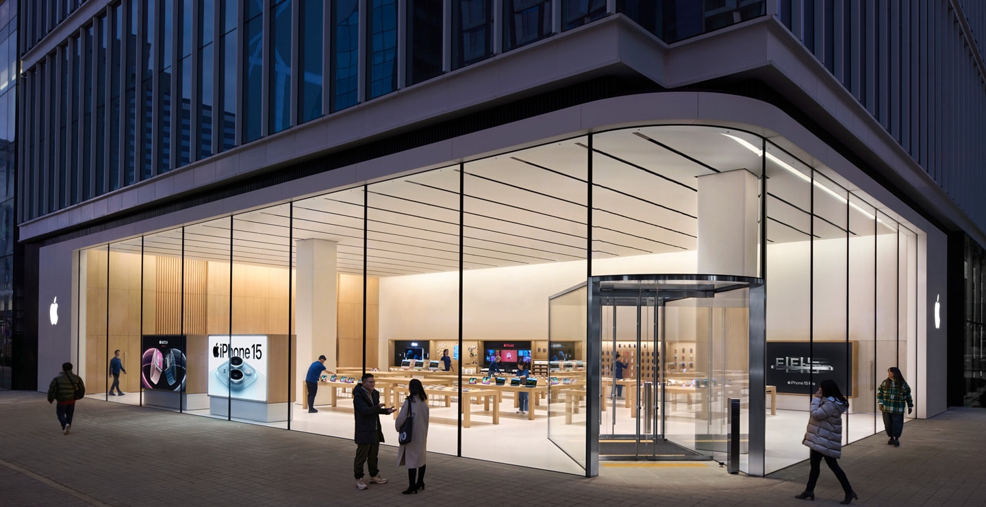 Apple Working on Clamshell-Style Foldable iPhone Prototypes, Folding iPad: Report