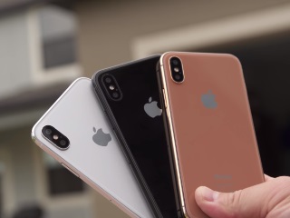 Apple Likely to See Few Takers for $1,000 iPhone 8; Samsung May Capture Premium Market: Barclays