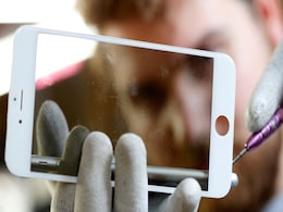 Dutch Watchdog Seeks Apple Explanation on French iPhone 12 Radiation Tests: Report Dutch Watchdog Seeks Apple Explanation on French iPhone 12 Radiation Tests: Report