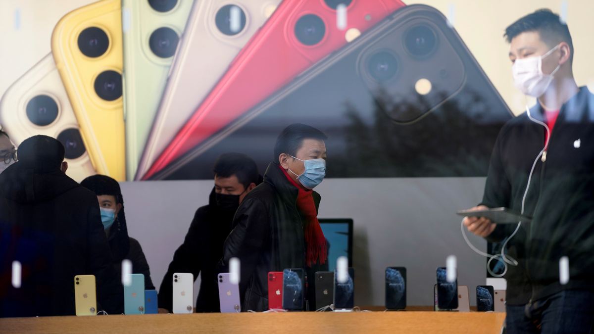 Global Smartphone Sales Fell 14 Percent in February as Coronavirus Spread: Counterpoint