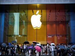 Apple Gets Sued by the US DOJ; Accused of Illegal Monopoly in Smartphone Market Apple Gets Sued by the US DOJ; Accused of Illegal Monopoly in Smartphone Market