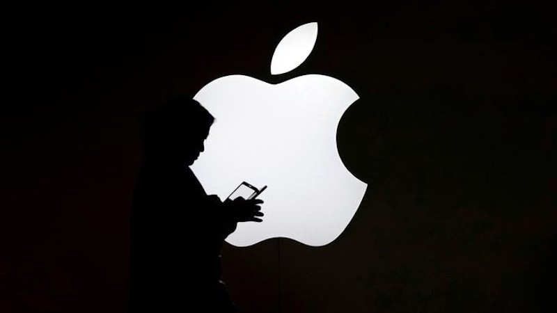 Apple's China Problem Highlights Conundrum for Tech Sector