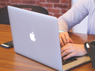 For Bug Hunters in India, Apple Has Become a New Honeypot