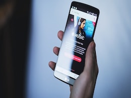 Apple Music vs Google Play Music vs Amazon Music vs Gaana and Others: Which Is the Best Music Streaming Service in India? Apple Music vs Google Play Music vs Amazon Music vs Gaana and Others: Which Is the Best Music Streaming Service in India?