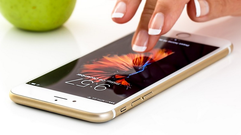 Apple to Respond to US Probes Into Slowdown of Old iPhones