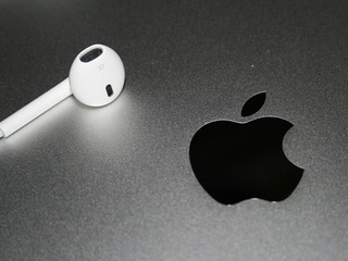 Apple Music for Android Gets Recently Played Widget, Social Profiles, and More