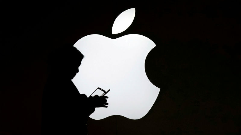 Alphabet, Amazon, Apple, Netflix See Shares Dim in Eyes of Investors