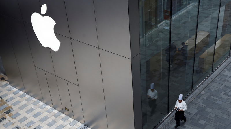 Apple Said to Plan Hiring Reduction Due to iPhone Sales Struggles
