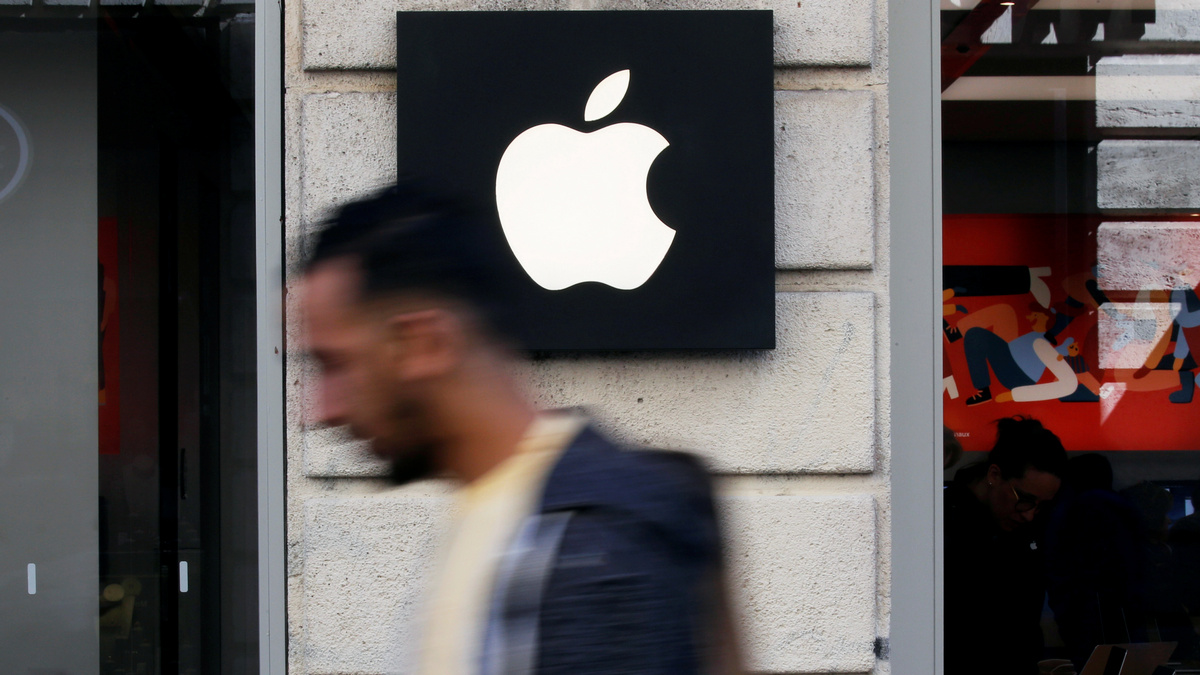 Apple Reportedly Explores Moving Up to 30 Percent of Production Out of China