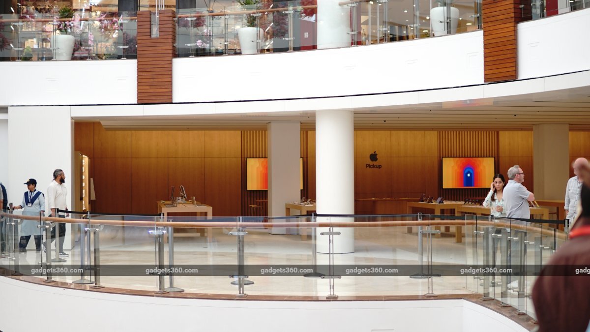 Apple Opens Its First Store in Delhi as CEO Tim Cook Welcomes Customers