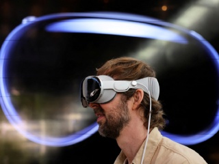 Apple Vision Pro Now Supports Over 1,000 Dedicated Apps, Company Executive Says