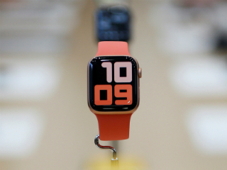 Apple Watch Series 5 GPS + Cellular vs Apple Watch Series ...