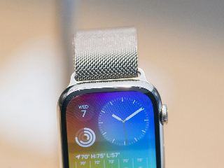 Apple Watch With Redesigned Band Connection System Tipped Again, May Break Compatibility With Current Bands