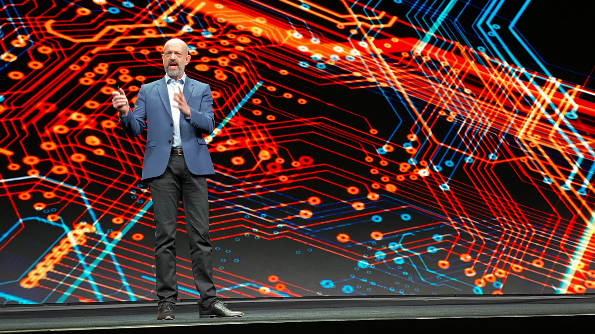 ARM to Launch New AI Chip for Small Devices