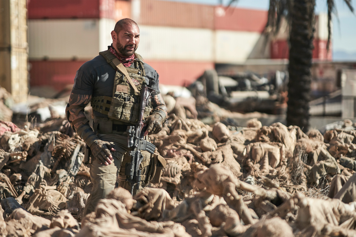 Army of the Dead Review: Zack Snyder&rsquo;s Netflix Zombie Heist Movie Needs a Bullet to the Brain