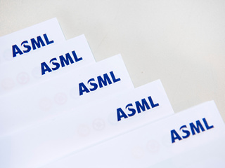 ASML Launches EUR 12 Billion Buyback, Upgrades 2025 Forecast