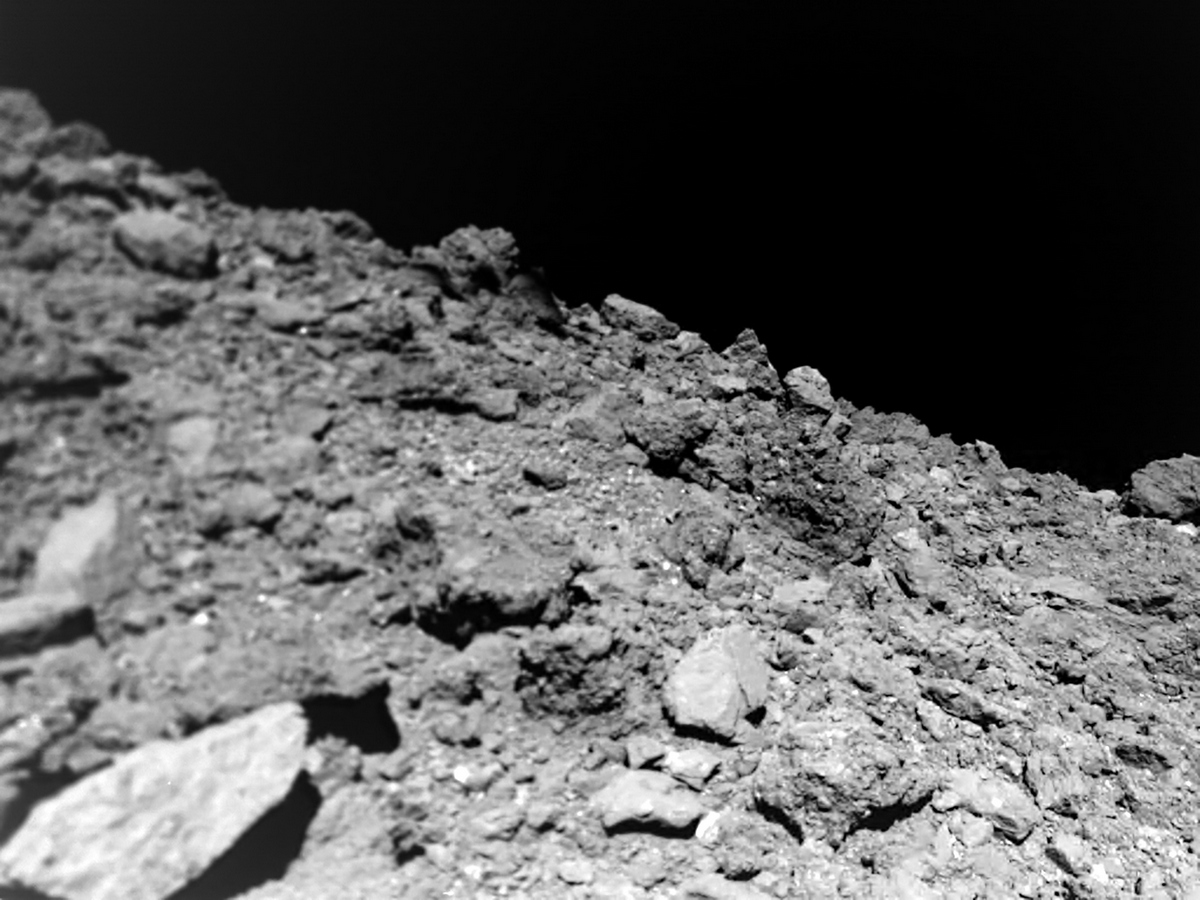 New Images From Asteroid Probe Offer Clues on Planet Formation