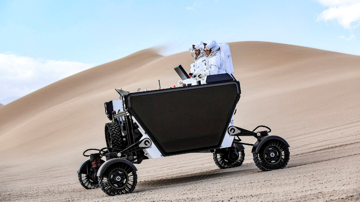 California Startup Astrolab Unveils Space Rover, Pitches It for NASA’s Artemis Moon Mission