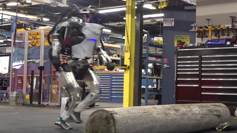 Boston Dynamics' Atlas Headless Humanoid Robot Has a New Trick: Parkour