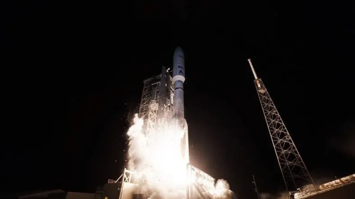 ULA Atlas V Launches 29 Amazon Kuiper Satellites in Return Mission