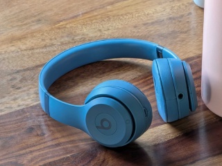 Beats Solo 4 Review: Good Audio Quality, But Expensive