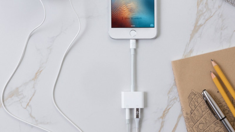 Belkin 3.5mm Audio + Charge RockStar Lets You Simultaneously Charge, Listen to Your iPhone