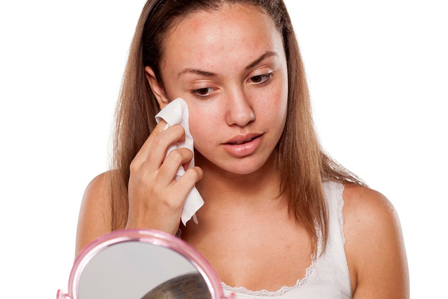 7 Best Makeup Remover Wipes in India HotDeals360