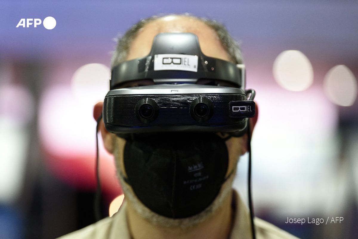 Biel Glasses: Spanish Couple Develop High-Tech Specs to Help Son See