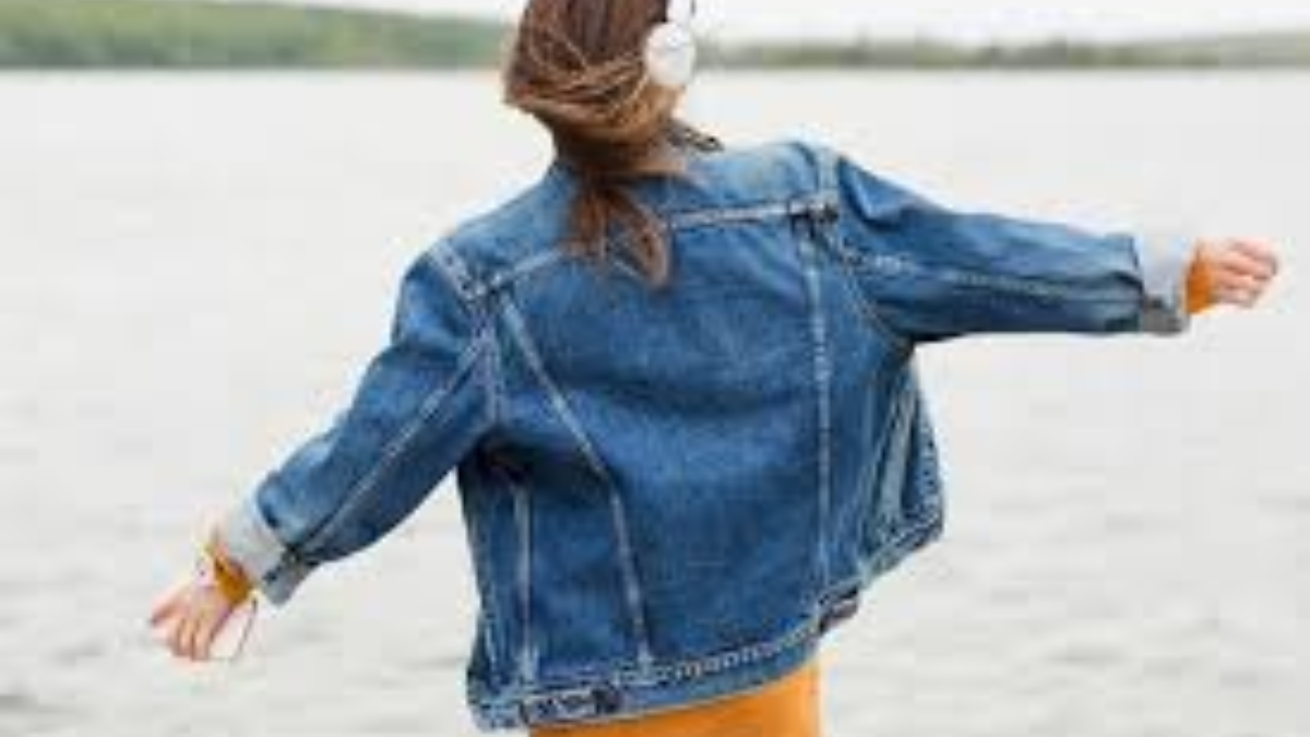 How To Master the Double Denim Look? Top Options Of Jackets And Jeans