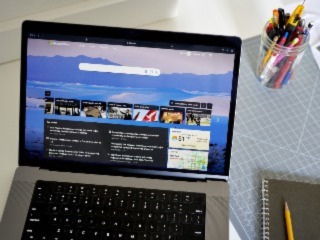 Microsoft&rsquo;s Bing Search Engine Reportedly Spoofed Its Results Page to Make It Appear Like Google