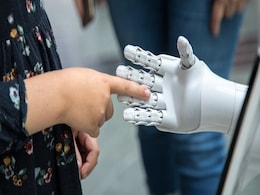 Bionic Limbs Controlled by Brain Signals: A Leap Forward for Amputees Bionic Limbs Controlled by Brain Signals: A Leap Forward for Amputees