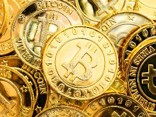 Singapore Central Bank Issues Guidelines to Discourage Crypto Trading by Public