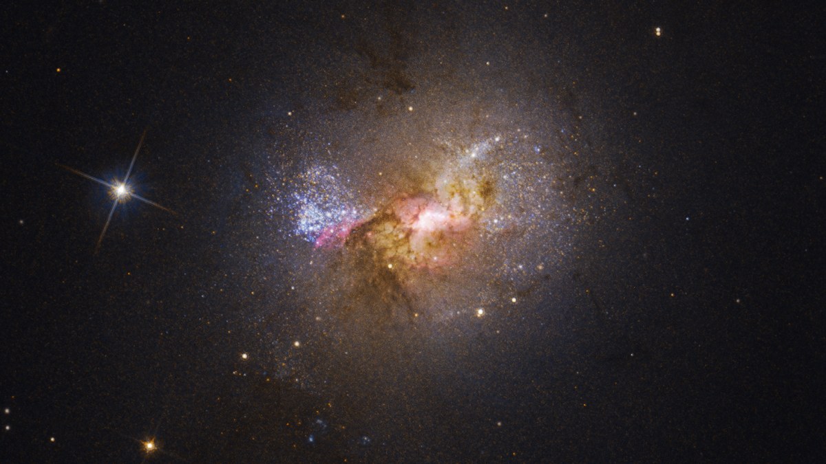 Hubble Telescope Research Shows Black Holes Could Aid Star Formation