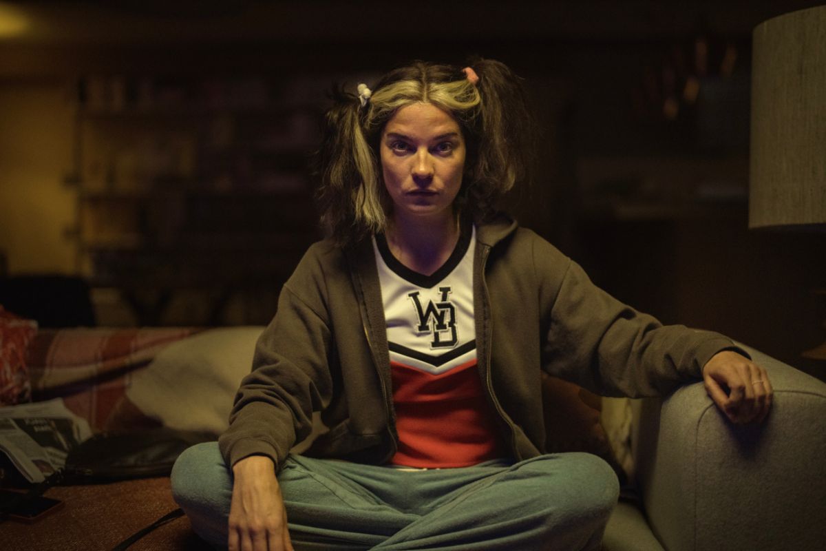 Black Mirror Creator Asked ChatGPT to Write an Episode Script: It Was &lsquo;S--t&rsquo;