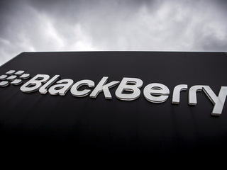 Blackberry to Sell Patents for Mobile Devices in New $900 Million Deal After Sale to Catapult Collapses