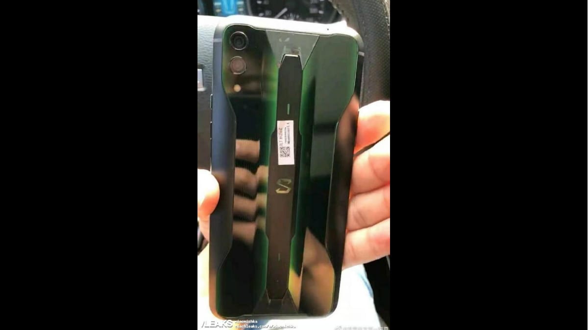 Foto bocoran tampak belakang Xiaomi Black Shark 2 Pro.