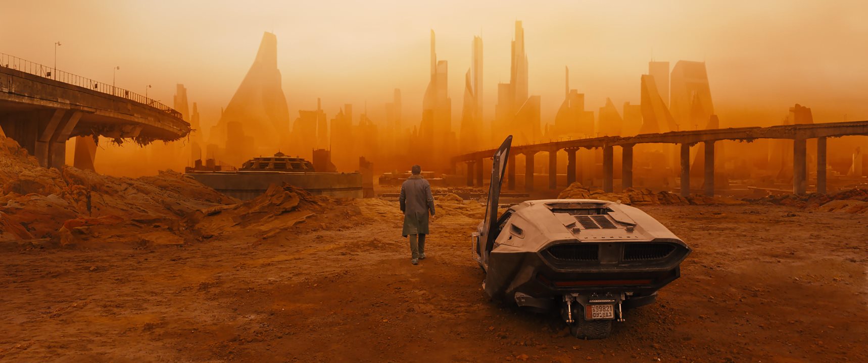 Oscars 2018 Roger Deakins Finally Nabs Best Cinematography For Blade 