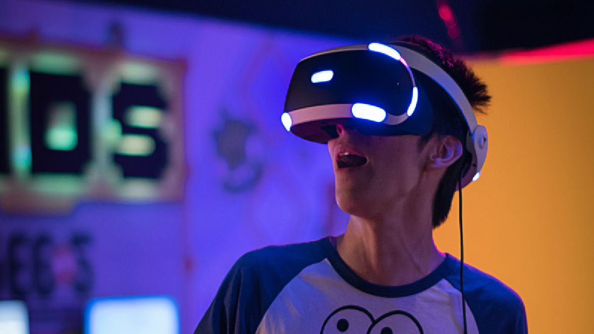 Blockchain Gaming Worst Hit by NFT Trade Volume Dip in Q2 2022, Reveals Nansen Report
