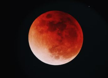 Total Lunar Eclipse 2025: When and Where to Watch the Blood Moon Safely