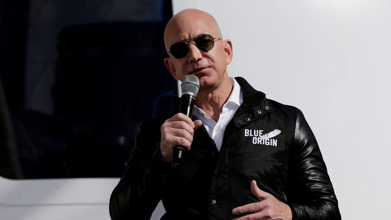Jeff Bezos' Blue Origin Designing Large Lunar Lander