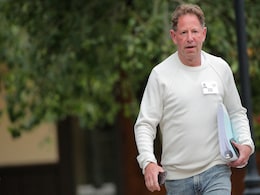 Microsoft Deal to Deliver $390 Million Payday for Activision Blizzard's Embattled CEO Bobby Kotick Microsoft Deal to Deliver $390 Million Payday for Activision Blizzard's Embattled CEO Bobby Kotick