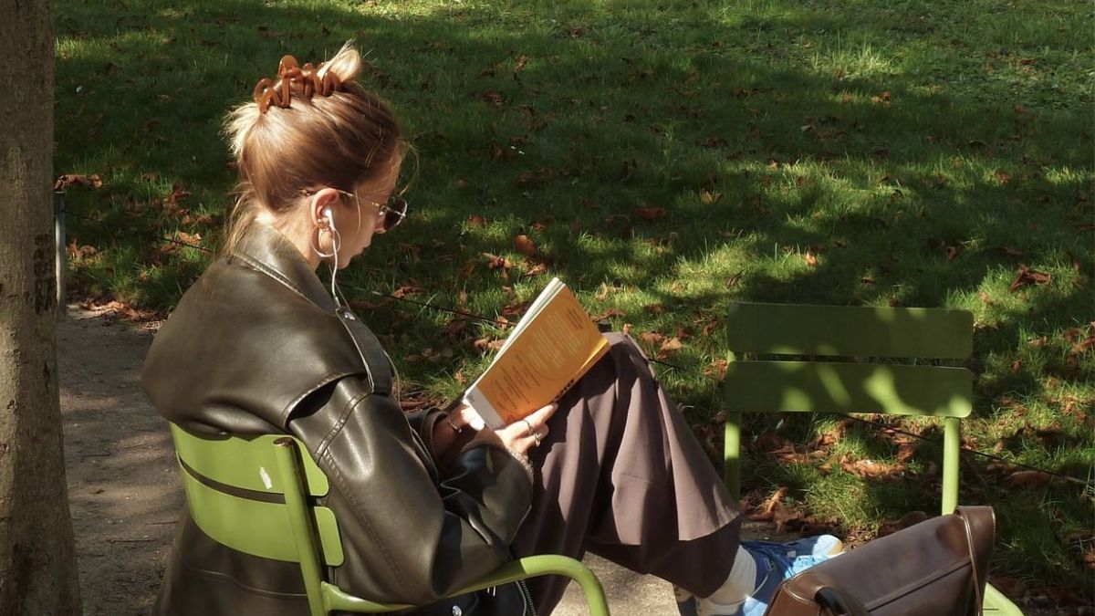 Best Books for Overcoming Burnout and Restoring Focus