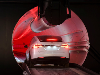 Elon Musk Says Boring Company&#039;s Las Vegas Tunnel to &#039;Hopefully&#039; Be Operational Next Year