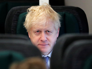 Britain&#039;s Boris Johnson Takes Selfie With Huawei Phone a Day After Suggesting Tough Stance on the Chinese Firm