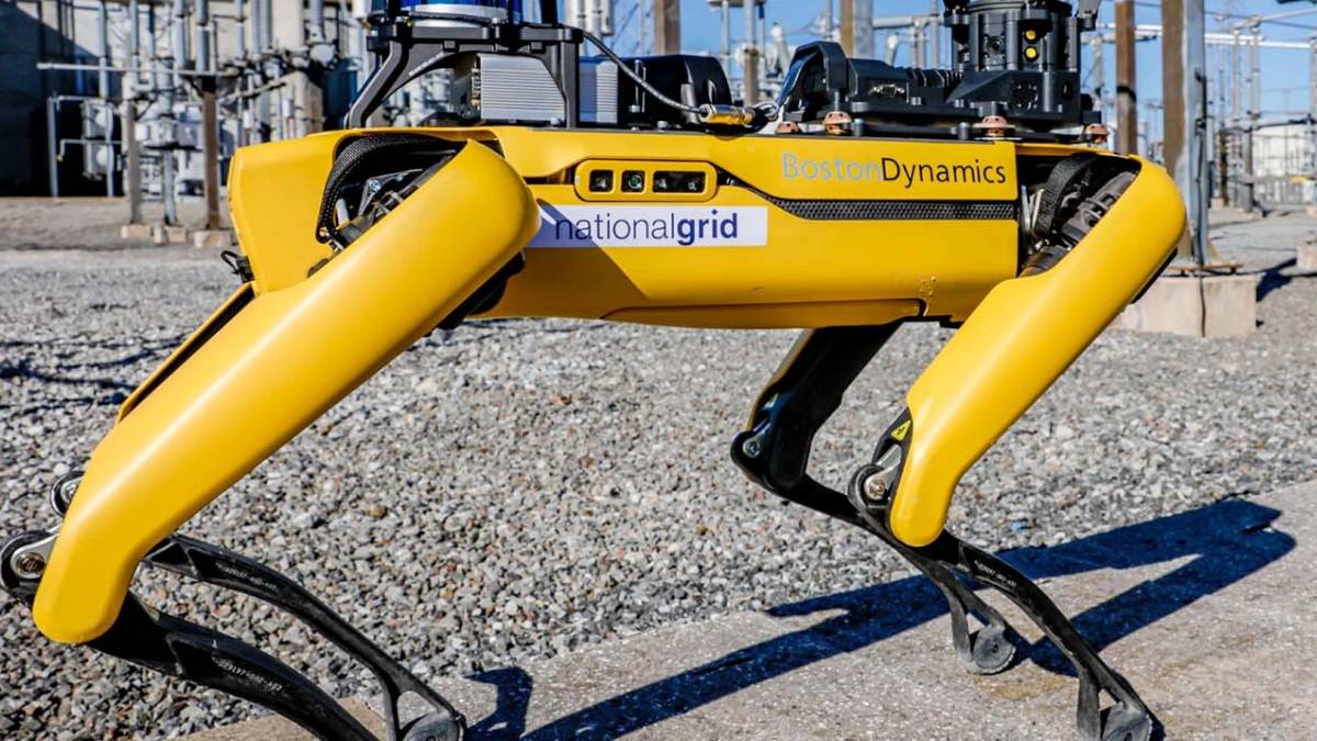 Singapore Gradually Replacing Manpower With Robotic Technologies, From Construction Sites to Libraries