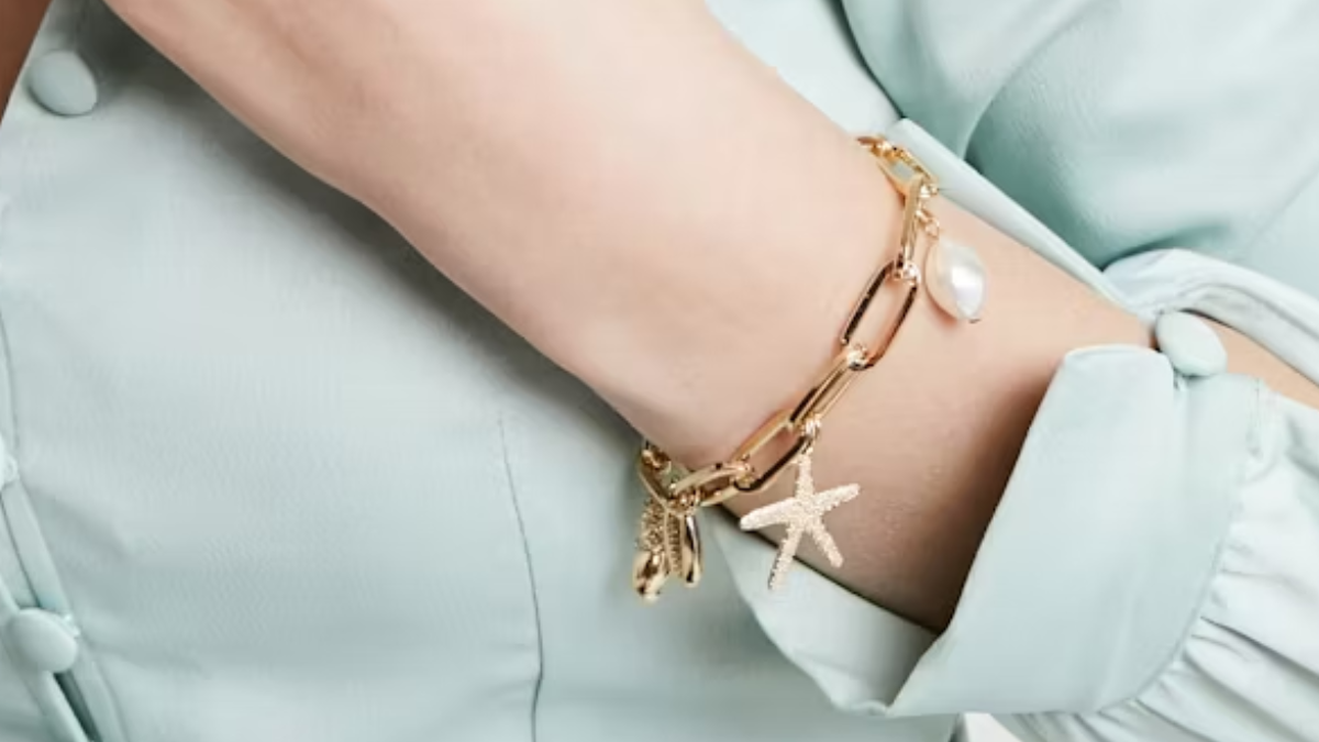 Best Bracelets For Women on Myntra
